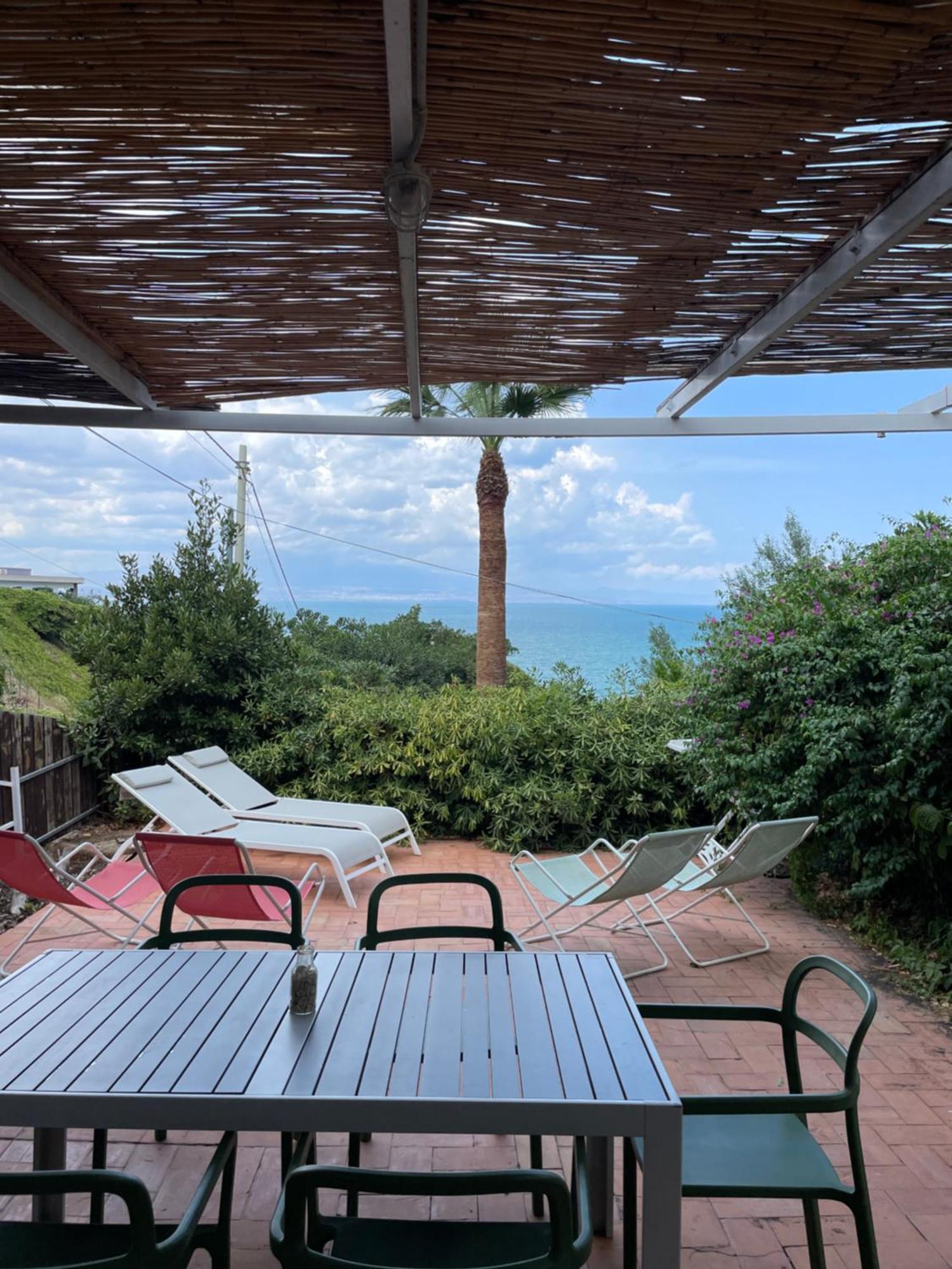 Vila Tambu A Mare Augusta Exteriér fotografie